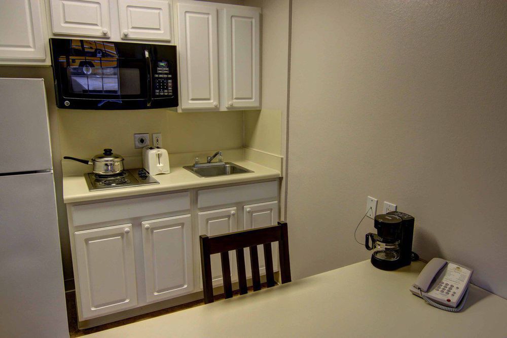 Intown Suites Extended Stay Marietta Ga - Roswell Rd Room photo