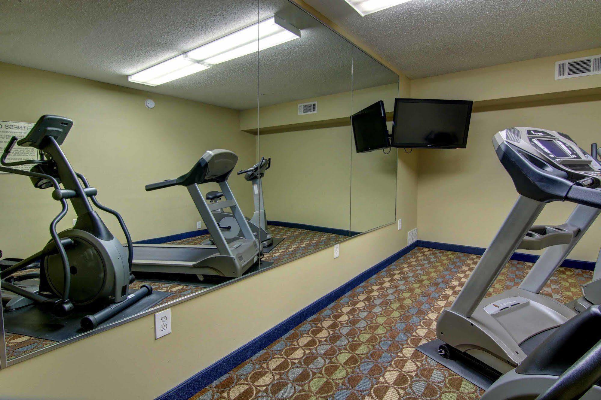 Intown Suites Extended Stay Marietta Ga - Roswell Rd Exterior photo